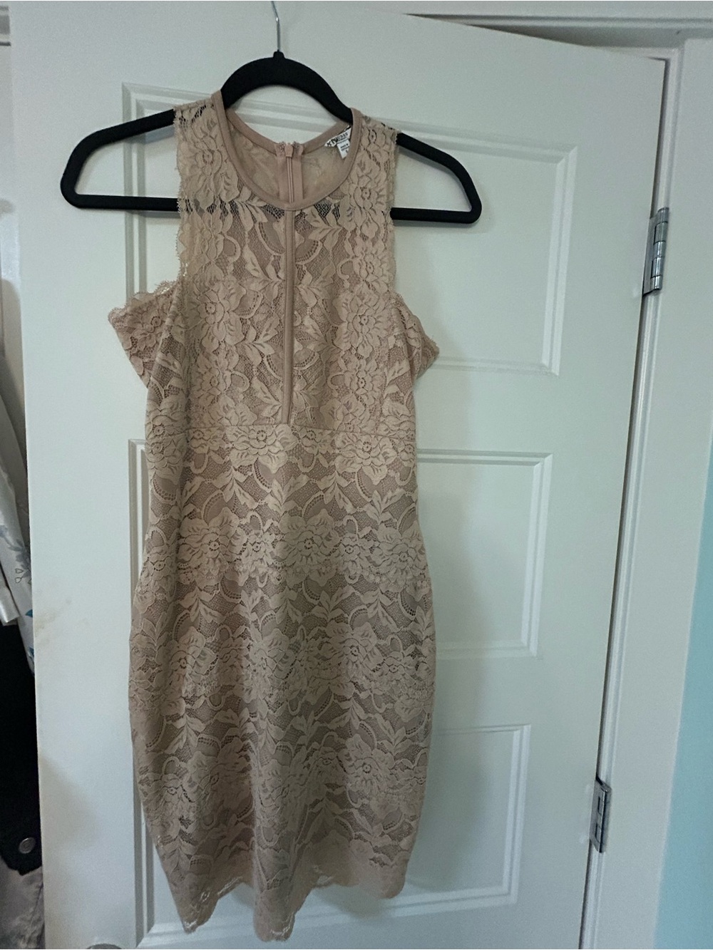 Nude Tan Floral Lace High Neck
Bodycon Sheath Dress Size Small